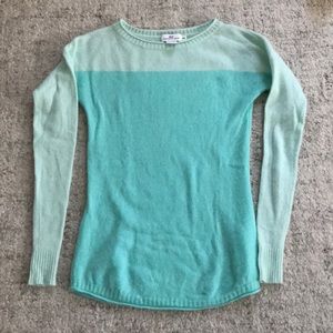 Vineyard Vines Two-Tone Blue Sweater